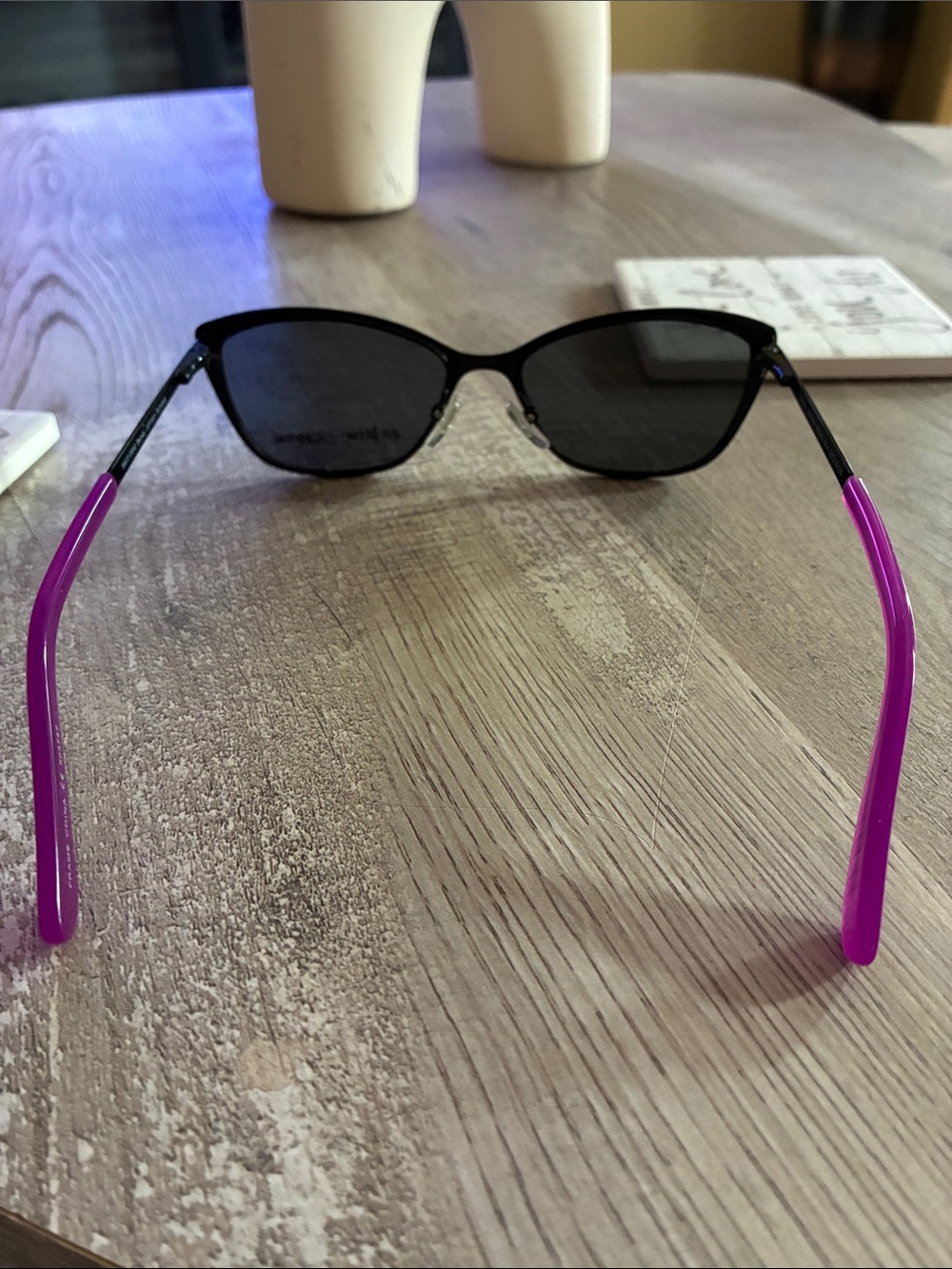 Betsey Johnson Black Frame Sunglasses with Pink Temples - Picture 4 of 5